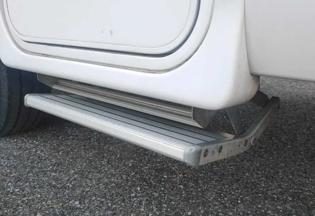 peldaño camper
